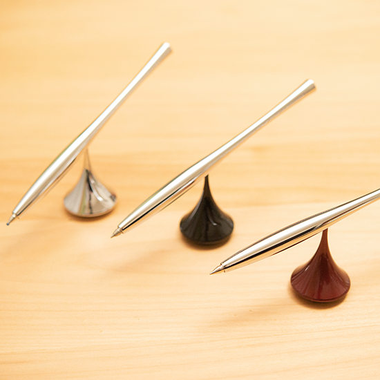 Delight-Labo-Chrome-Metal-Float-Classic-Ballpoint-Pen-2-2025-06-06T07:20:14.459Z.png