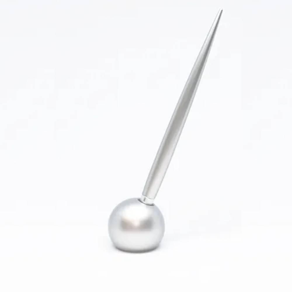 Delight-Labo-Sand-Silver-Ballpoint-Pen-and-Stand-Set-ZE226S-1-2025-06-06T06:56:38.461Z.jpg