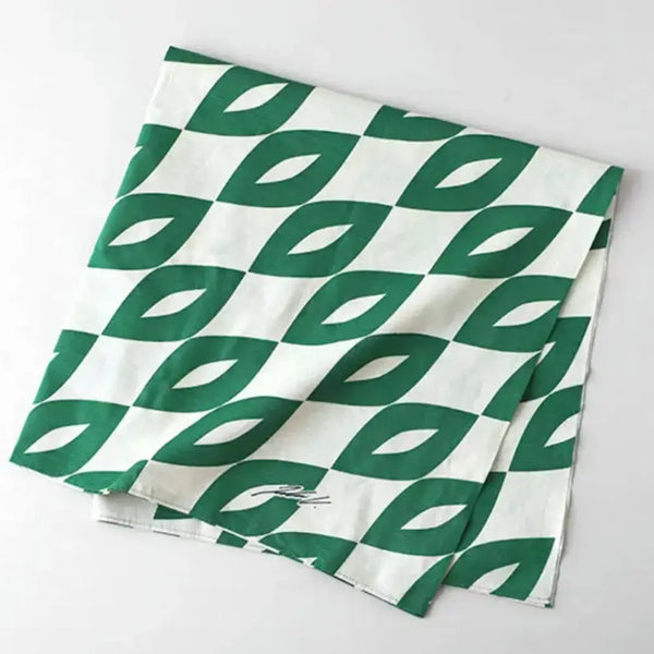 Furoshiki-Green-and-White-Pattern-Designed-Cotton-Wrapping-Cloth-90cm-8-2026-04-15T06:37:07.648Z.webp