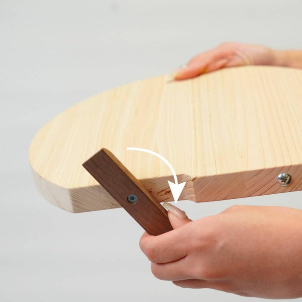 Handmade-Self-Standing-Hinoki-Cutting-Board-Wooden-Chopping-Board-4-2025-09-08T02:37:19.914Z.jpg