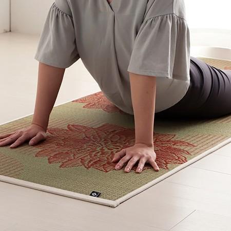 Ikehiko-Igusa-Tatami-Yoga-Mat-Lotus-Flower-Pattern-185cm-2-2025-08-22T08:13:56.291Z.jpg