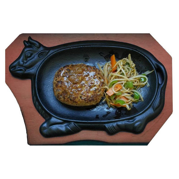 Ikenaga-Cast-Iron-Steak-Plate-Cow-Shaped-Sizzling-Plate-21cm-2-2025-08-21T03:56:03.820Z.jpg