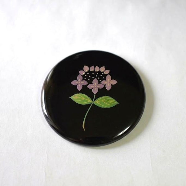 Miroir à main compact Isuke Miroir en laque à motif hortensia avec sac
