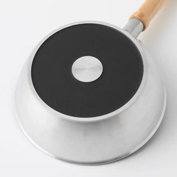 Itaru-Multi-Purpose-Aluminum-Deep-Pan-With-Lid-Induction-Safe-22cm-4-2026-03-23T08:37:17.542Z.webp