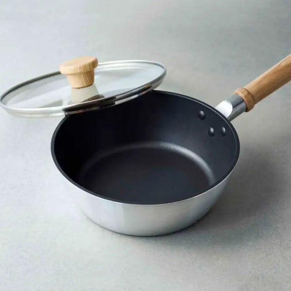 Itaru-Multi-Purpose-Aluminum-Deep-Pan-With-Lid-Induction-Safe-22cm-5-2026-03-23T08:37:17.542Z.webp