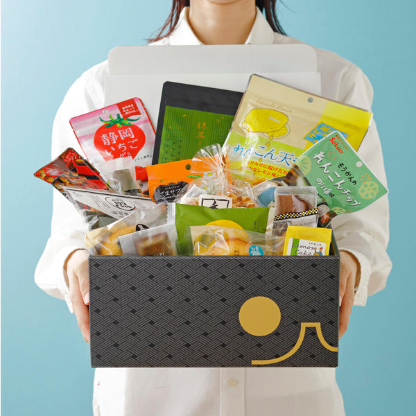 J-Taste-Premium-Curated-Japanese-Snack-Box-20+-Full-Sized-Snacks-2-2025-09-16T13:19:46.785Z.jpg