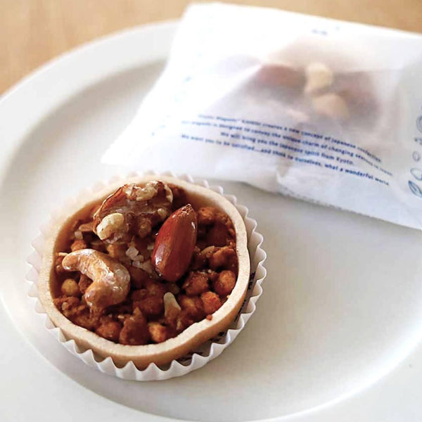 Kahou-Sala-Sanraku-Crispy-Wafer-With-Caramel-Butter-and-Nuts-1-Piece-3-2026-03-02T05:01:20.216Z.jpg
