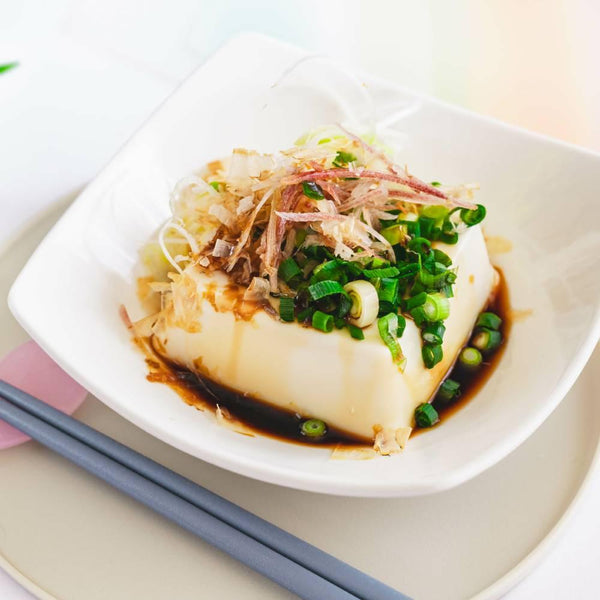 Kamebishi-Koikuchi-Shoyu-2-Year-Aged-Dark-Soy-Sauce-900ml-5-2025-09-02T08:00:18.723Z.jpg