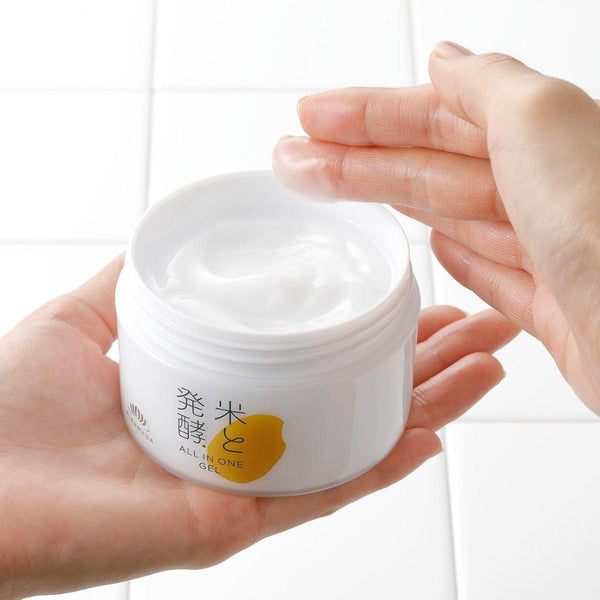 Kikumasamune-Multifunctional-Rice-Derived-All-in-One-Moisturizing-Gel-150g-2-2025-05-09T01:59:53.529Z.jpg