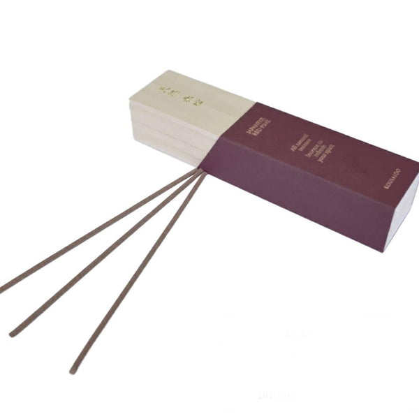 Kousaido-All-Natural-Red-Pine-Incense-in-Wooden-Box-20-Sticks-2-2025-07-04T08:43:59.603Z.jpg