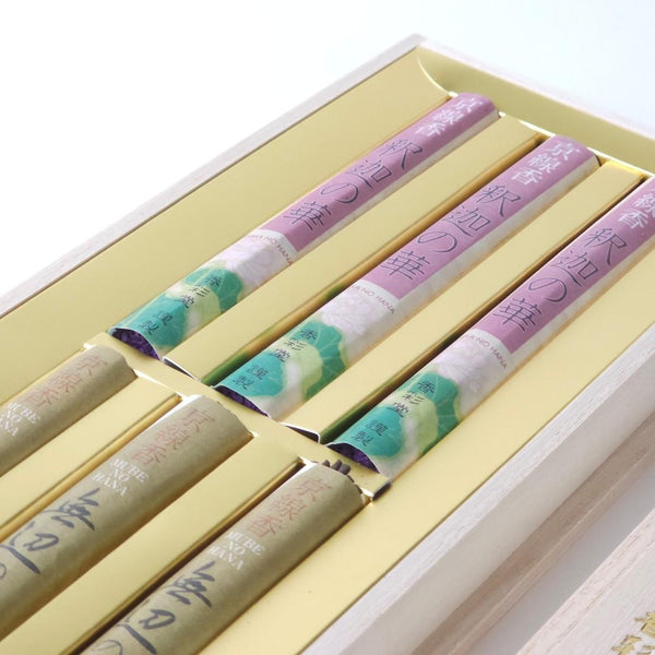 Kousaido-Floral-Incense-Sticks-Gift-Box-Two-Fragrances-270-Sticks-4-2025-08-14T06:52:06.605Z.jpg
