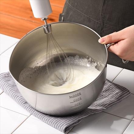 Leye-Large-Capacity-Mixing-Bowl-With-Handle-and-Pouring-Spout-3L-2-2025-04-14T02:33:44.094Z.jpg