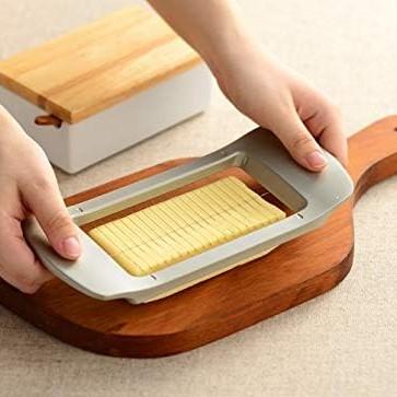 Leye-Wire-Grid-Butter-Cutter-Easy-To-Use-Stainless-Steel-Butter-Slicer-3-2025-04-16T04:40:17.255Z.jpg