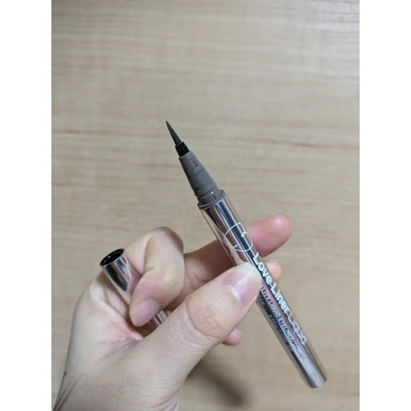 Love-Liner-Long-Lasting-Liquid-Waterproof-Black-Eyeliner-5-2026-06-08T02:52:48.688Z.webp