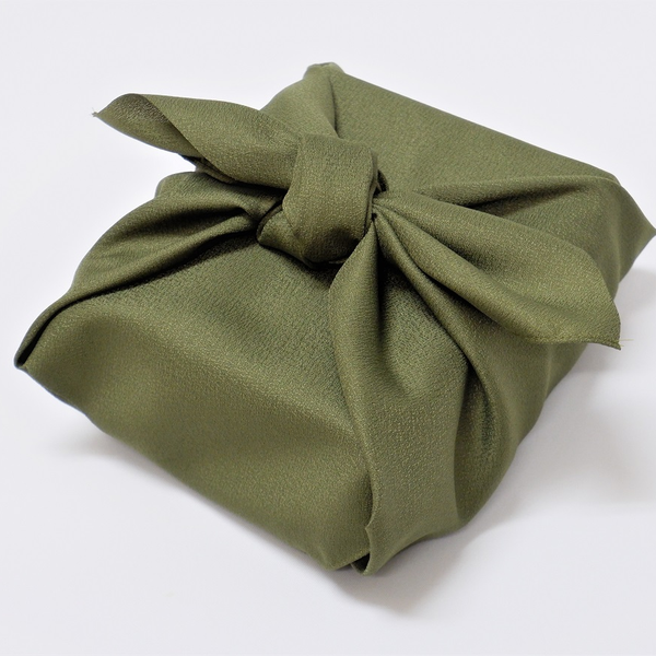 Luxurious-Competition-Grade-Uji-Kyoto-Gyokuro-and-Sencha-Green-Tea-Set-Box-5-2026-06-02T00:17:52.505Z.png