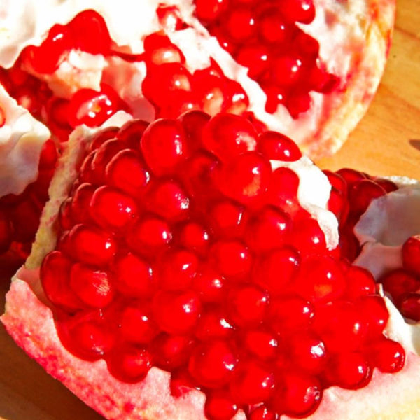 Marushige-Aged-Concentrated-Pomegranate-Vinegar-Beauty-Drink-185ml-3-2025-08-11T03:15:19.577Z.jpg
