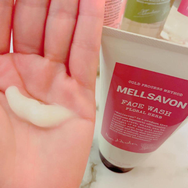 Mellsavon-Floral-Herb-Moisturizing-Face-Wash-130g-3-2025-08-15T00:48:12.185Z.jpg