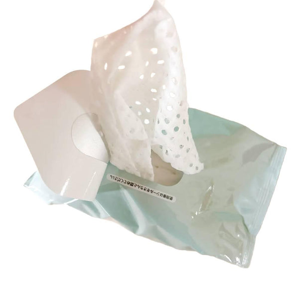 Merit-Dry-Shampoo-Sheets-Refreshing-Scalp-Deodorizing-Wipes-12-Sheets-2-2026-02-06T02:09:09.399Z.jpg