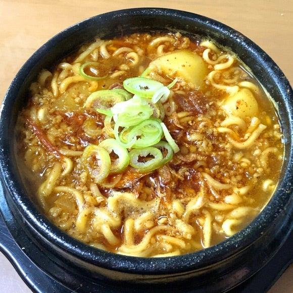 Myojo-Charumera-Chanpon-Ramen-Instant-Noodles-5-Servings-2-2025-06-09T07:46:28.137Z.jpg