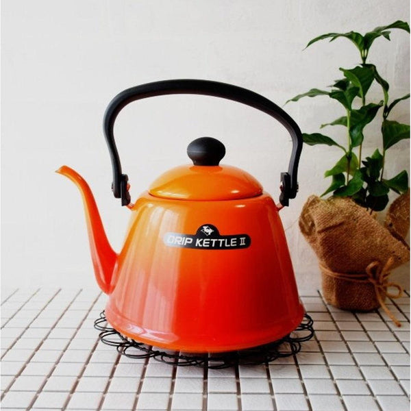 Noda-Horo-Drip-Kettle-II-Japanese-Enamel-Gooseneck-Kettle-Black-2L-3-2025-10-05T01:42:22.565Z.jpg