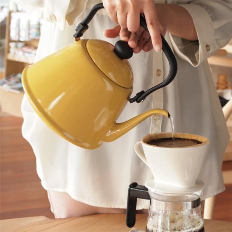 Noda-Horo-Drip-Kettle-II-Retro-Enamel-Gooseneck-Kettle-Yellow-2L-2-2025-10-05T08:40:27.287Z.jpg