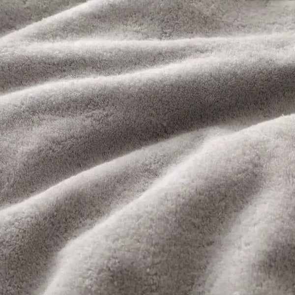Orim-+-Care-Bath-Towel-Skin-Friendly-Imabari-Towel-68-x-140-cm-2-2025-04-10T00:17:13.876Z.jpg