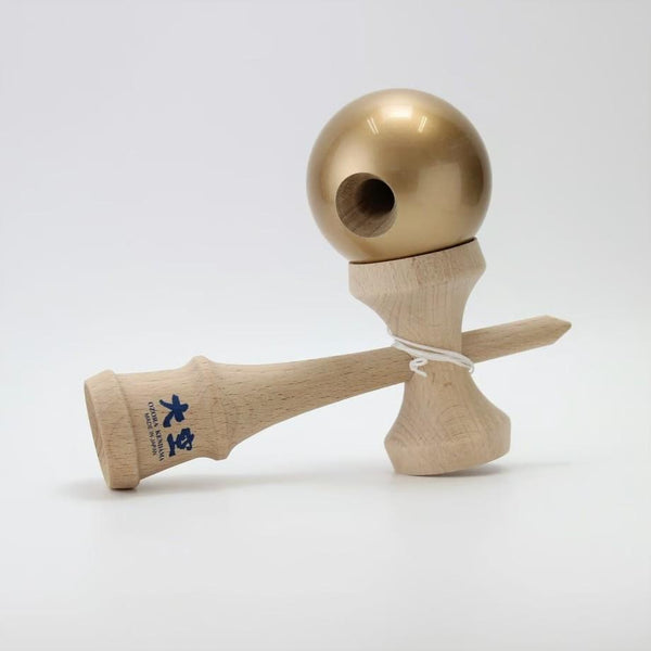 Ozora-Kendama-Handmade-JKA-Certified-Cup-And-Ball-Toy-Gold-2-2025-04-16T05:00:36.349Z.jpg