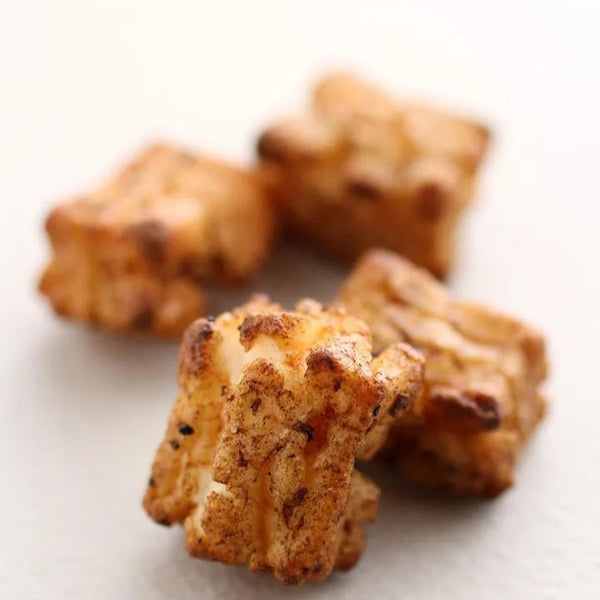 Sansho-Pepper-And-Soy-Sauce-Senbei-Crispy-Rice-Crackers-54g-4-2025-08-22T08:13:56.329Z.jpg