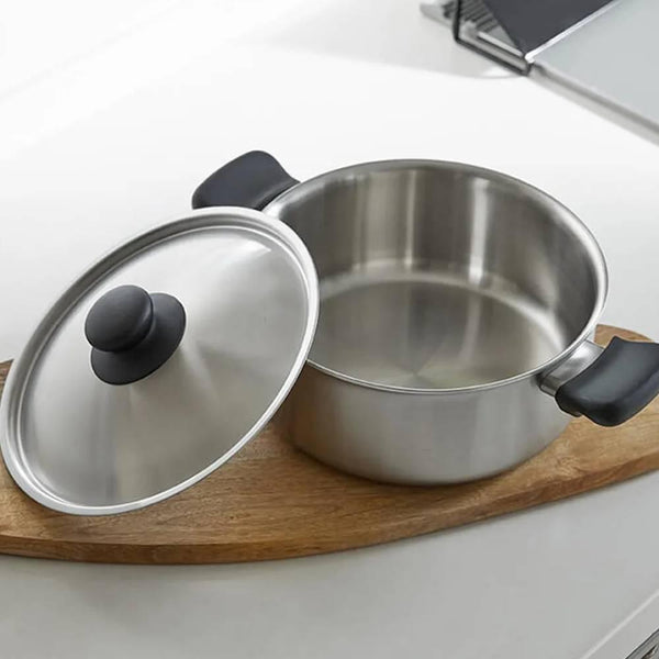 Sori-Yanagi-Two-Handled-Matte-Finish-Stainless-Pot-With-Lid-3-8L-3-2025-07-16T09:04:20.732Z.jpg