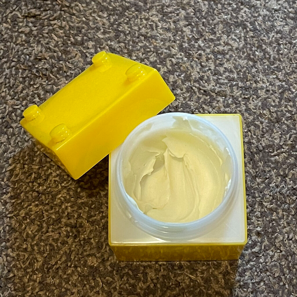 Uevo-Design-Cube-Hard-Hair-Wax-80g-3-2025-08-28T02:16:51.911Z.png