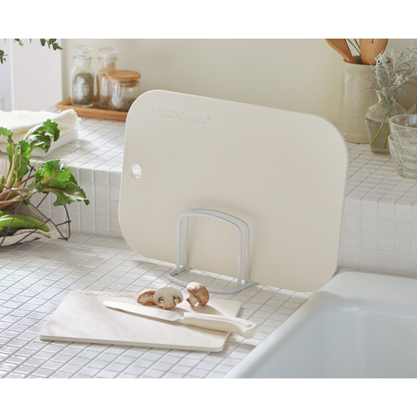 Vita-Craft-Antibacterial-Soft-Elastomer-Cutting-Board-Ivory-37cm-3-2025-05-20T06:50:45.435Z.png
