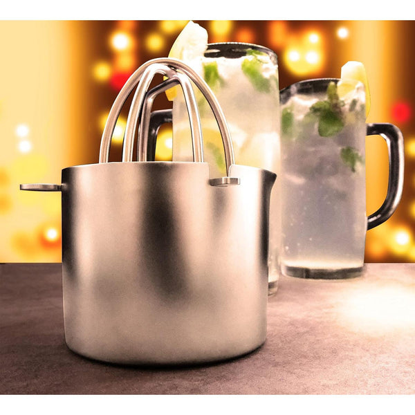 Wadasuke-Stylish-Manual-Citrus-Juicer-With-Stainless-Steel-Strainer-and-Cup-4-2025-12-03T13:19:22.387Z.jpg