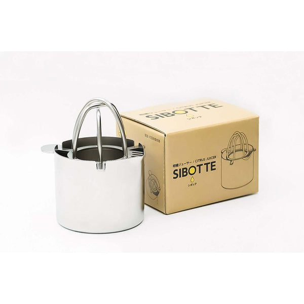 Wadasuke-Stylish-Manual-Citrus-Juicer-With-Stainless-Steel-Strainer-and-Cup-5-2025-12-03T13:19:22.387Z.jpg