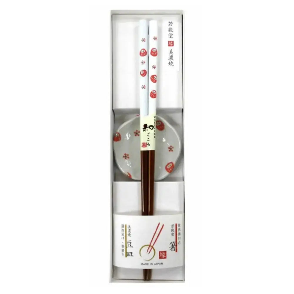 Wakasa-Laquered-Chopsticks-With-Mino-Ware-Small-Dish-Daruma-23cm-1-2025-11-25T05:20:11.506Z.webp