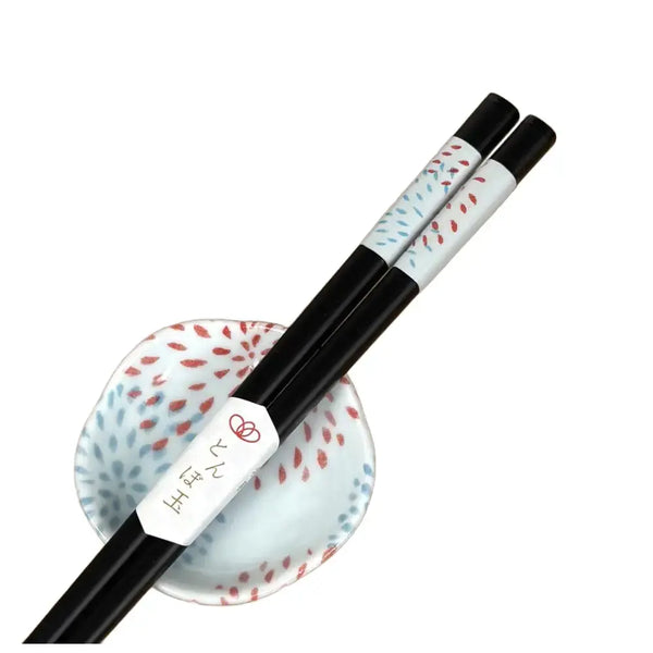 Wakasa-Laquered-Chopsticks-With-Mino-Ware-Small-Dish-Fireworks-23ct-5-2025-11-25T05:20:11.467Z.webp