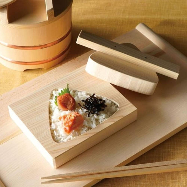 Yamaco-Hinoki-Onigiri-Mold-Extra-Large-Rice-Ball-Maker-18-2cm-2-2025-06-16T09:34:09.637Z.jpg
