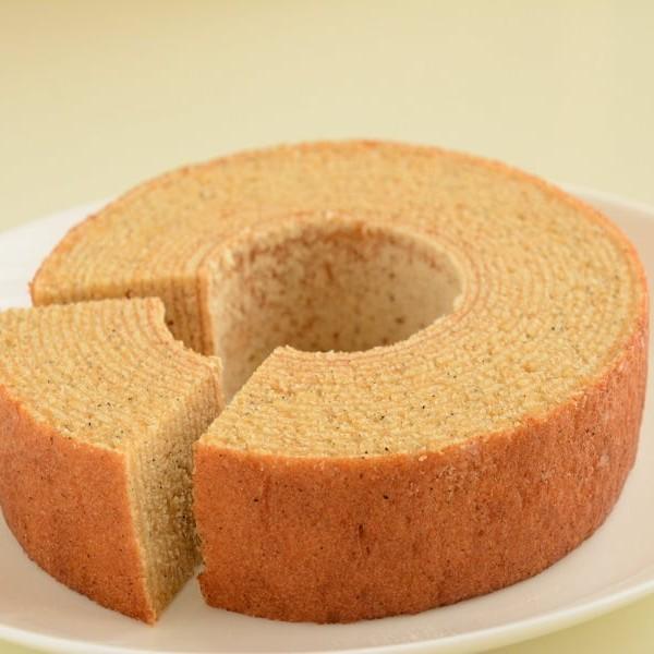 Yanagawa-Handmade-Kuromame-Kinako-Baumkuchen-Cake-1-Piece--2-2025-05-02T08:00:21.625Z.jpg