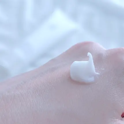 d-Program-Essence-In-Cleansing-Foam-120g-4-2025-12-17T07:46:58.964Z.png
